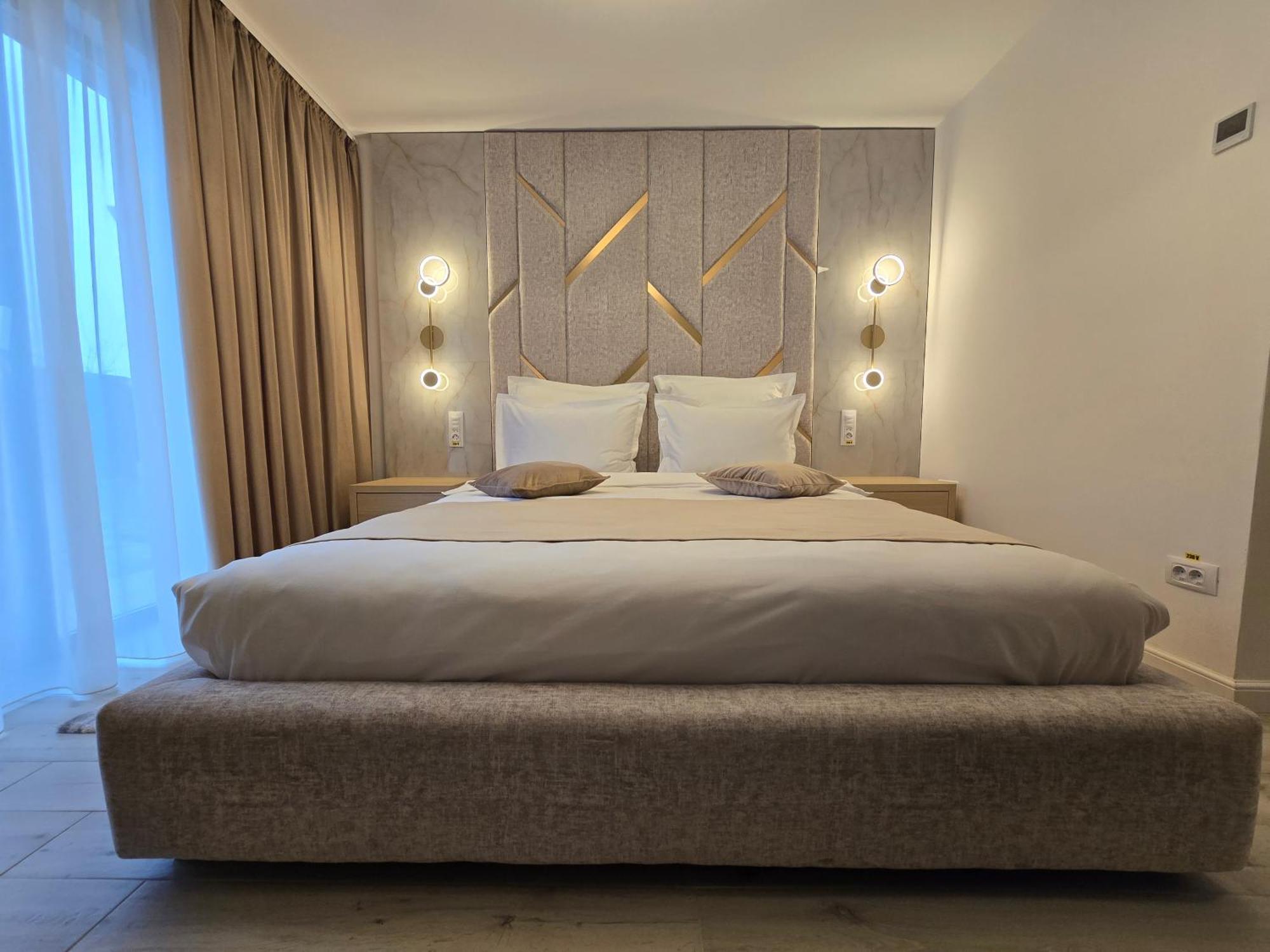 Monarc Boutique Aparthotel - Self Check-In Visan Exterior photo