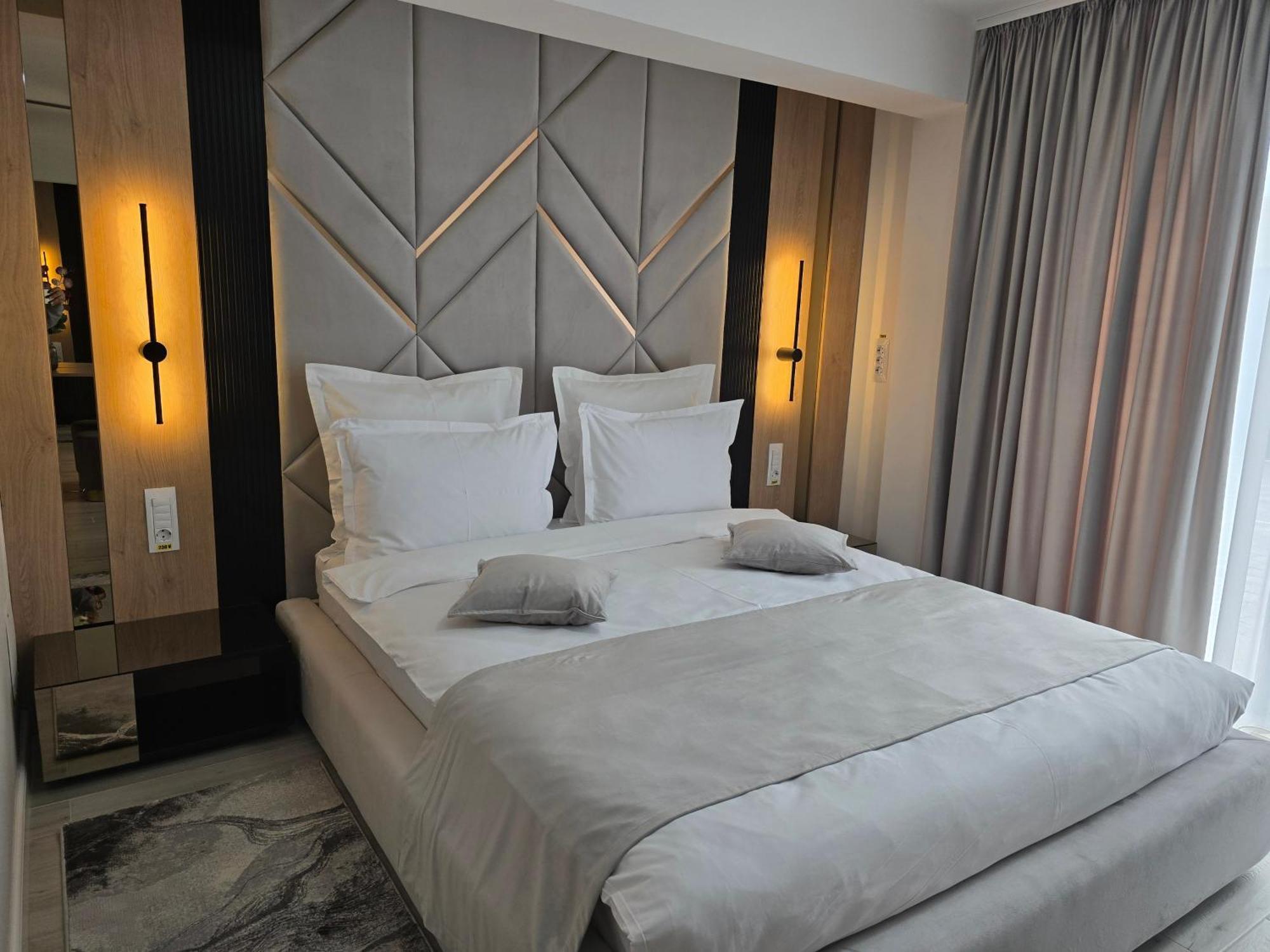 Monarc Boutique Aparthotel - Self Check-In Visan Exterior photo