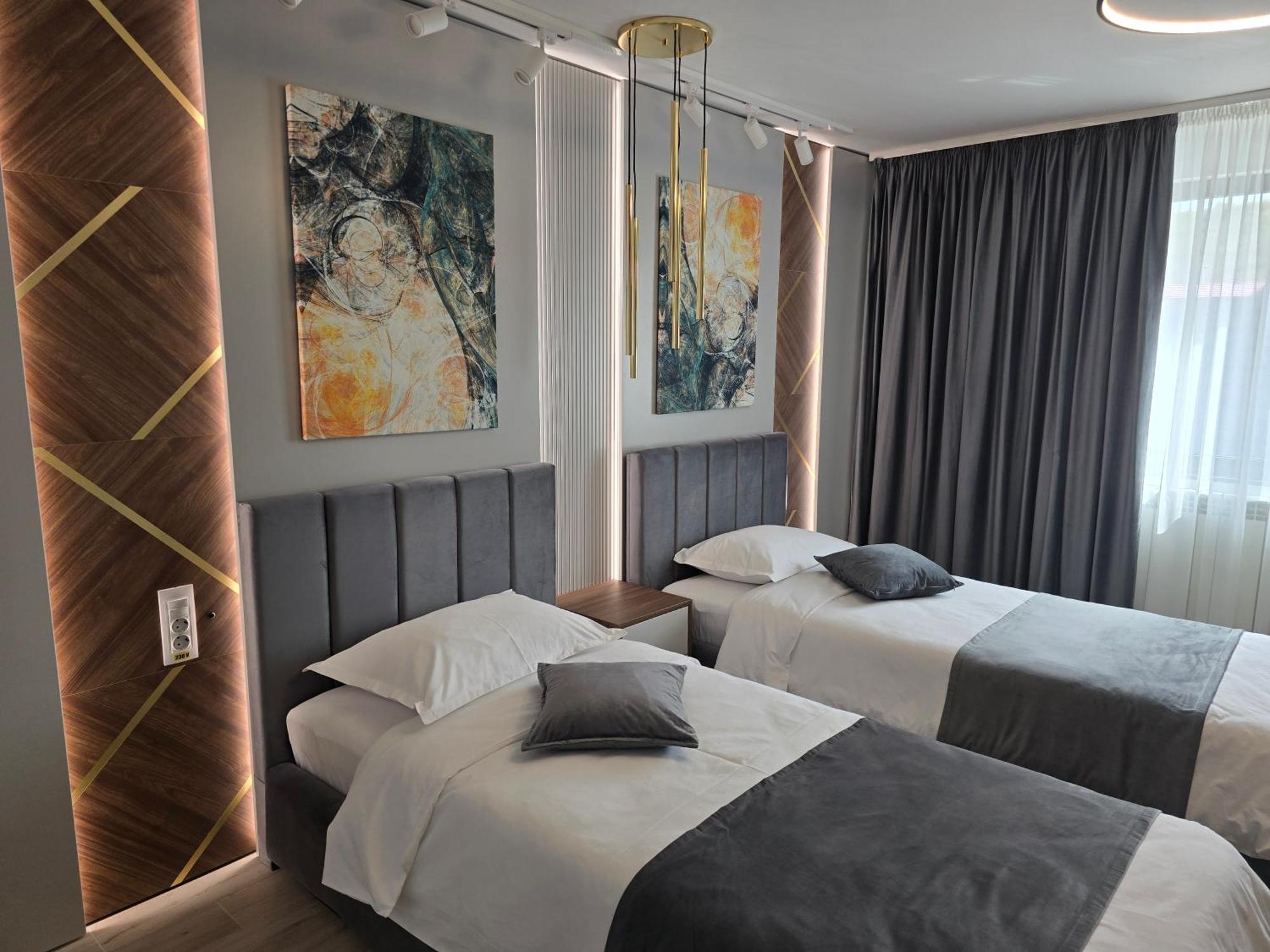 Monarc Boutique Aparthotel - Self Check-In Visan Exterior photo